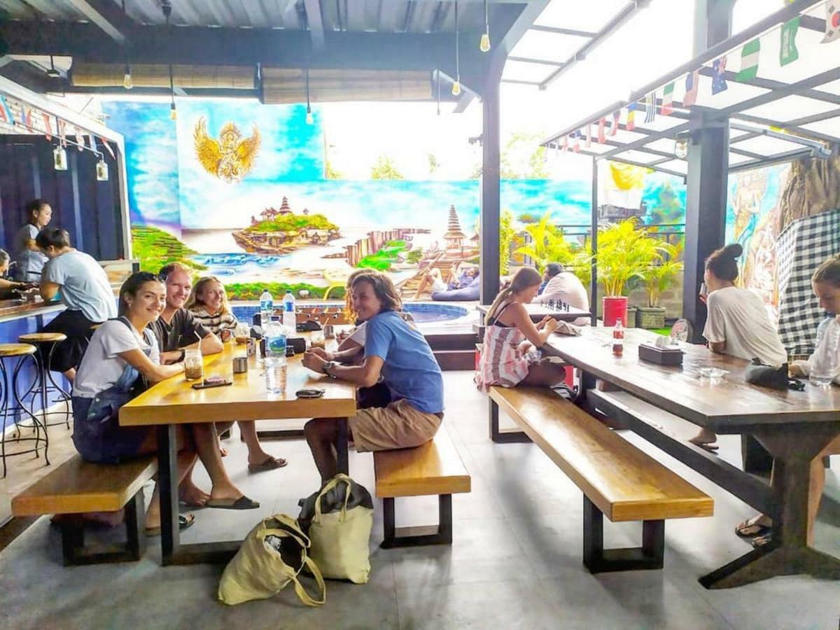 D'Gobers Hostel Seminyak By Gumilang Hospitality Εξωτερικό φωτογραφία